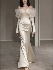Mermaid / Trumpet Evening Gown Elegant Dress Formal Prom Floor Length Long Sleeve Sweetheart Italy Satin with Buttons Shawl