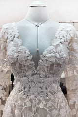 Ivory A-Line Tule lange mouwen Lace Appliques Open achterste trouwjurken open