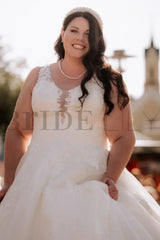 Ivory Aline Wedding Dress Tulle Plus Size Bridal Dress with Lace Appliques