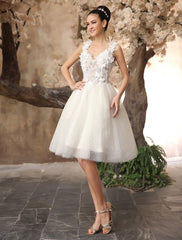 Ivory Backless Lace Applique Tulle Sequins Short Wedding Dress