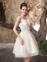 Ivory Backless Lace Applique Tulle Sequins Short Wedding Dress