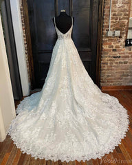 Ivory Lace Applique Spaghetti Strap Wedding Dresses V-Neck Chapel Train Bridal Gown VW2166