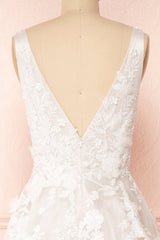 Ivory Lace Applique V-Neck Wedding Dresses Country Bridal Gown VW2158