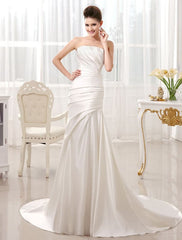 Ivory Mermaid Court Train Bridal Wedding Dress With Strapless