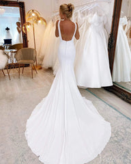 Ivory Mermaid V-Neck Outdoor Wedding Dresses Chapel Train Country Bridal Gown AW1011