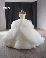 Ivory Ruffled Overskirt Wedding Gowns Strapless Quinceanera Dress 241076