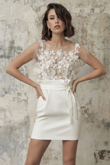 White Short Wedding Dresses Illusion Jewel Neck Short Sleeves Sheath Lace Bows Cut-Outs Ruffles Bridal Dresses