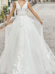Ivory Simple Wedding Dress A Line V Neck Sleeveless Applique With Long Train Bridal Dresses