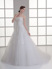 Ivory Sweetheart Neck Strapless Beading Net Wedding Dress