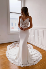 Sweetheart Spaghetti Straps Appliques Lace Mermaid Wedding Dresses with Train