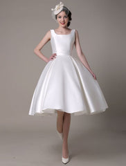 Knee Length Ivory Wedding Dress Vintage Scoop Neck Backless Satin Dress