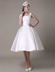 Knee Length Ivory Wedding Dress Vintage Scoop Neck Backless Satin Dress