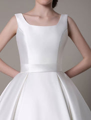 Knee Length Ivory Wedding Dress Vintage Scoop Neck Backless Satin Dress