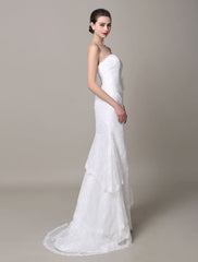 Ivory Wedding Dress Strapless Tiered Flowers Lace Wedding Gown