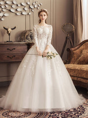 Ivory Wedding Dresses Lace Applique Jewel Neck 3/4 Length Sleeve Princess Bridal Gown With Train