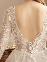 Ivory Wedding Dresses Lace Applique Jewel Neck 3/4 Length Sleeve Princess Bridal Gown With Train