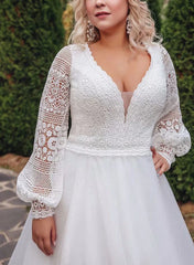A-line/Princess V-neck Large Sticker Lace Wedding Dress Plus Size Beautiful