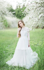 3/4-Sleeve Lace Appliques Button Back A-Line Tulle Wedding Dress