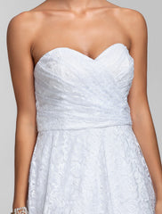 Princess / A-Line Bridesmaid Dress Sweetheart Sleeveless Knee Length Lace with Lace / Sash / Ribbon / Criss Cross
