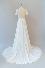 Lange A-Line Chiffon Backless trouwjurk met mouwen