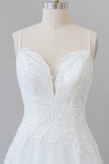 Lange A-Line spaghetti-riem applique tule backless trouwjurk