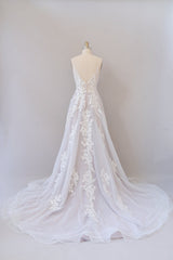 Lange A-Line spaghetti-riem kanten appliques tule backless trouwjurk