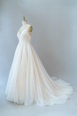 Lange A-Line spaghetti-riem kanten tule tule backless trouwjurk