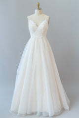 Lange A-Line spaghetti-riem kanten tule tule backless trouwjurk
