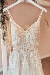 Lange A-lijn spaghetti-riemen Sweetheart Appliques Lace Tule trouwjurk