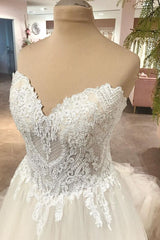 Lange a-line lieverd backless tule appliques kanten trouwjurk