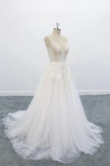 Lange A-lijn V-hals BACKLOSS APPLIKES LAND TULLE Wedding Jurk