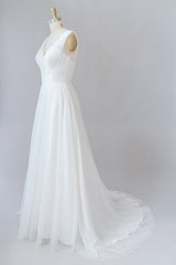 Lange A-lijn V-hals kanten tule tule backless trouwjurk