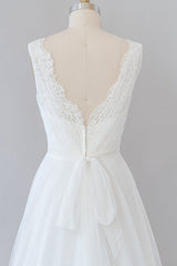 Lange A-lijn V-hals kanten tule tule backless trouwjurk
