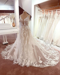 Lange A-line V-hals mouwloze bloemen kant tule boho trouwjurken
