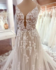 Lange A-line V-hals mouwloze bloemen kant tule boho trouwjurken