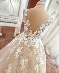 Lange A-lijn V-hals brede riemen Backless Appliques Lace Tule trouwjurk