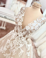 Lange A-lijn V-hals brede riemen Backless Appliques Lace Tule trouwjurk