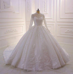Long High Neck Appliques Lace Ball Jurk trouwjurk met mouwen