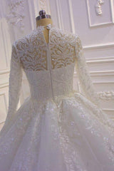 Long High Neck Appliques Lace Ball Jurk trouwjurk met mouwen