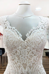 Lange zeemeermin kant lieverd open rug trouwjurk met appliques kant
