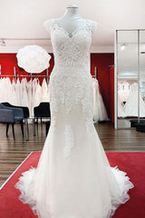 Lange zeemeermin kant lieverd open rug trouwjurk met appliques kant