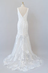 Lange zeemeermin v-neck appliques tule kanten trouwjurk