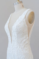 Lange zeemeermin v-neck appliques tule kanten trouwjurk