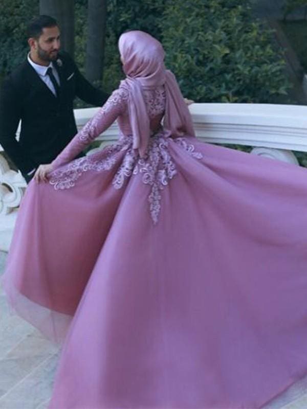 Long Sleeves Scoop Sweep/Brush Train With Applique Net Muslim Dresses