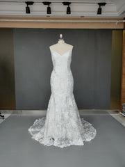 Long Beach Lace Wedding Dresses V Neck Spaghetti Straps Bridal Gowns