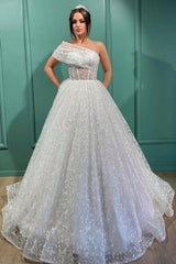 Luxurious A-Line Lace Wedding Dress with One Shoulder