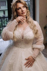 Luxurious Plus Size Tulle Aline Wedding Dress Lace Appliques Bridal Dress