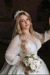 Luxurious Plus Size Tulle Aline Wedding Dress Lace Appliques Bridal Dress