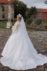 Luxurious Plus Size Tulle Aline Wedding Dress Lace Appliques Bridal Dress