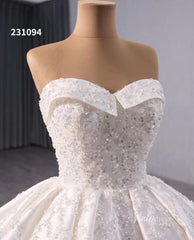 Luxury Beaded Satin Wedding Dresses Strapless Bridal Gown Cathedral Train Corset Back 231094